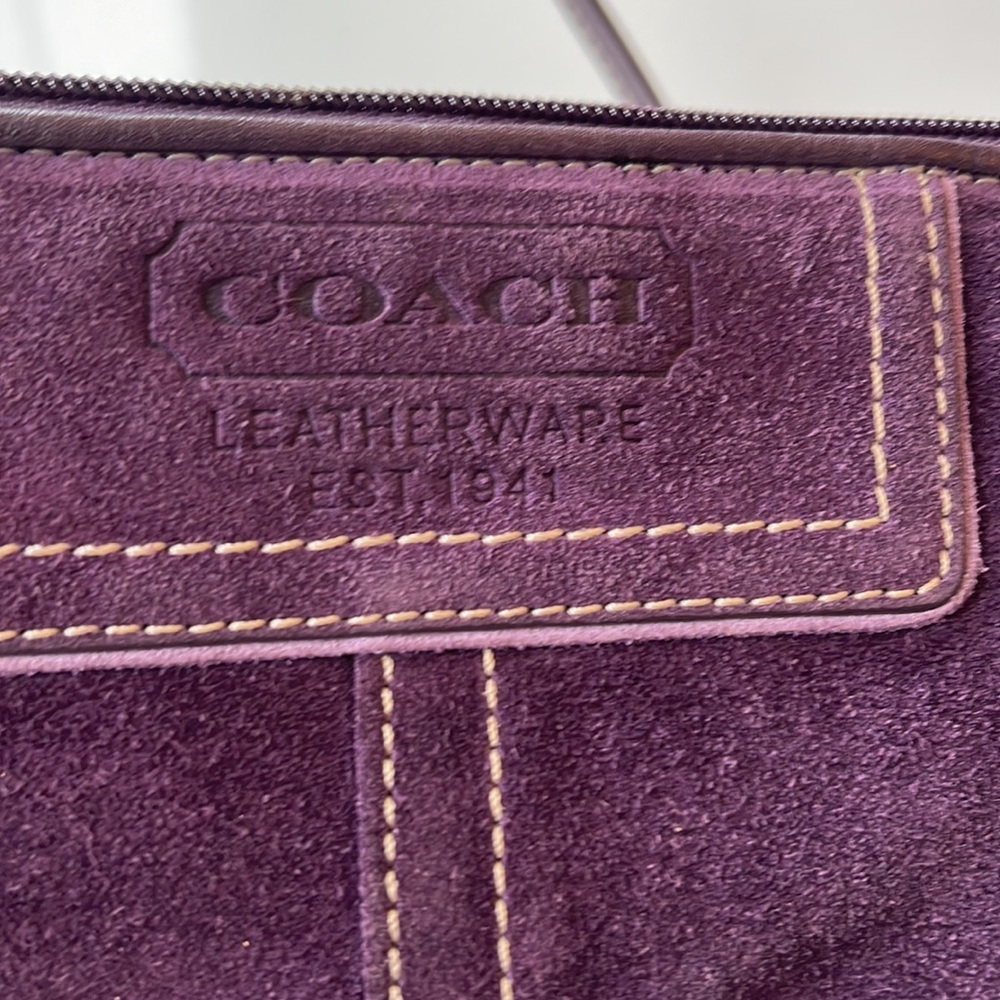 Coach wristlet - Picture 2 of 4